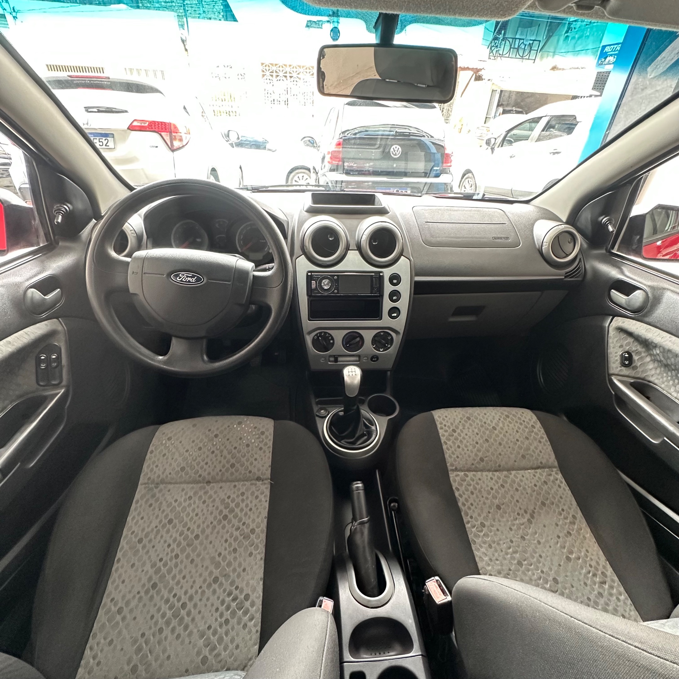 FORD FIESTA 8
