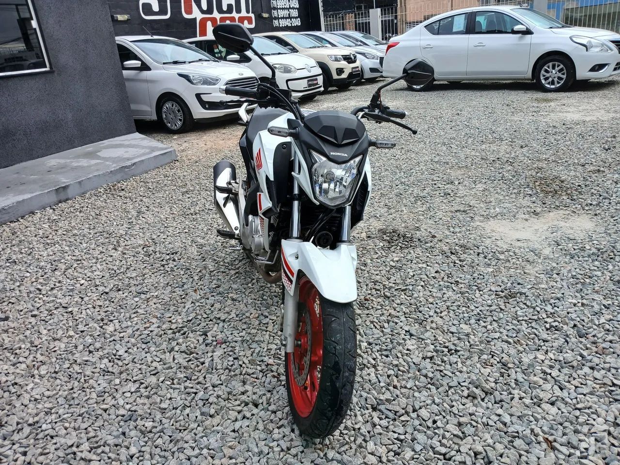 Honda CB 2