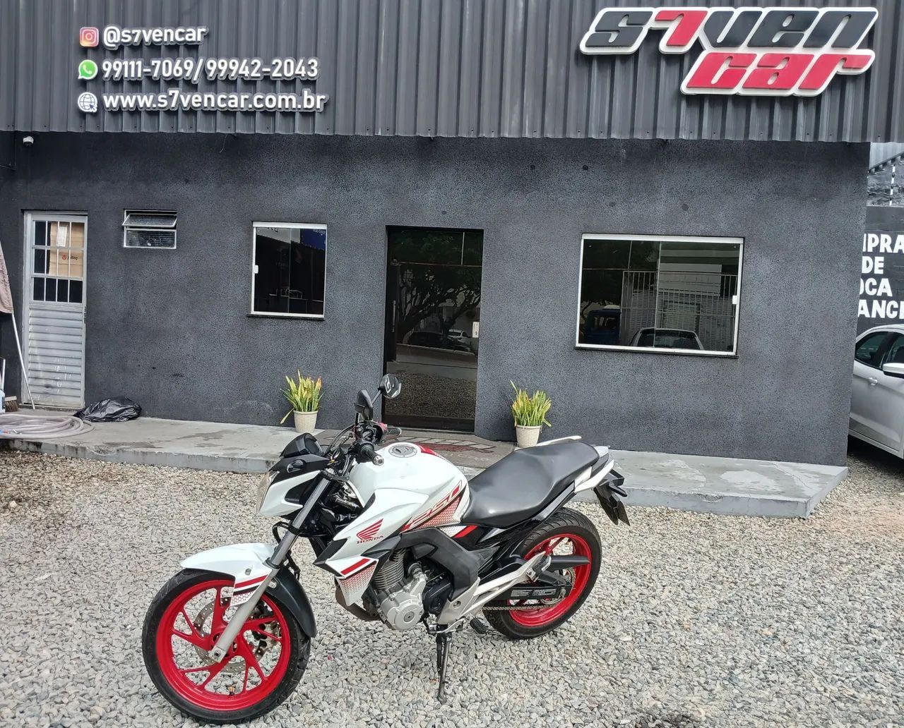 Honda CB 2022