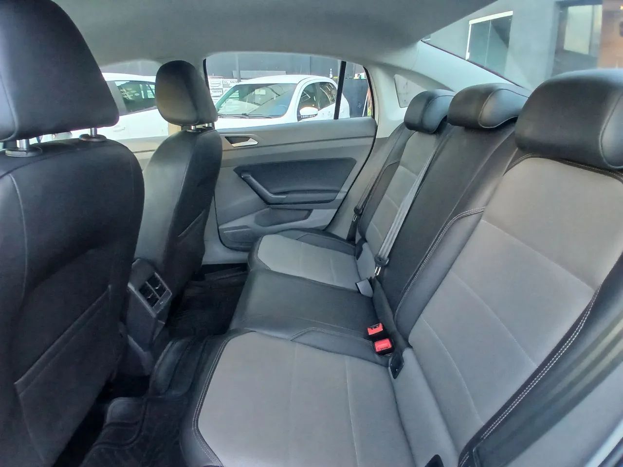 Volkswagen VIRTUS 13