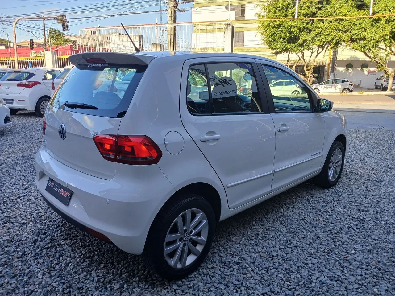 Volkswagen FOX 6
