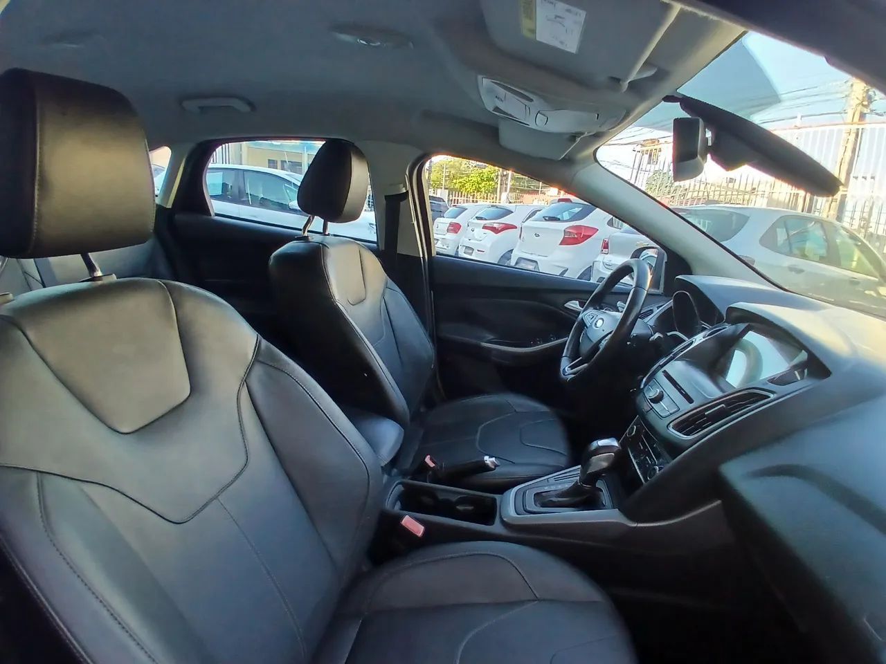 Ford FOCUS 12