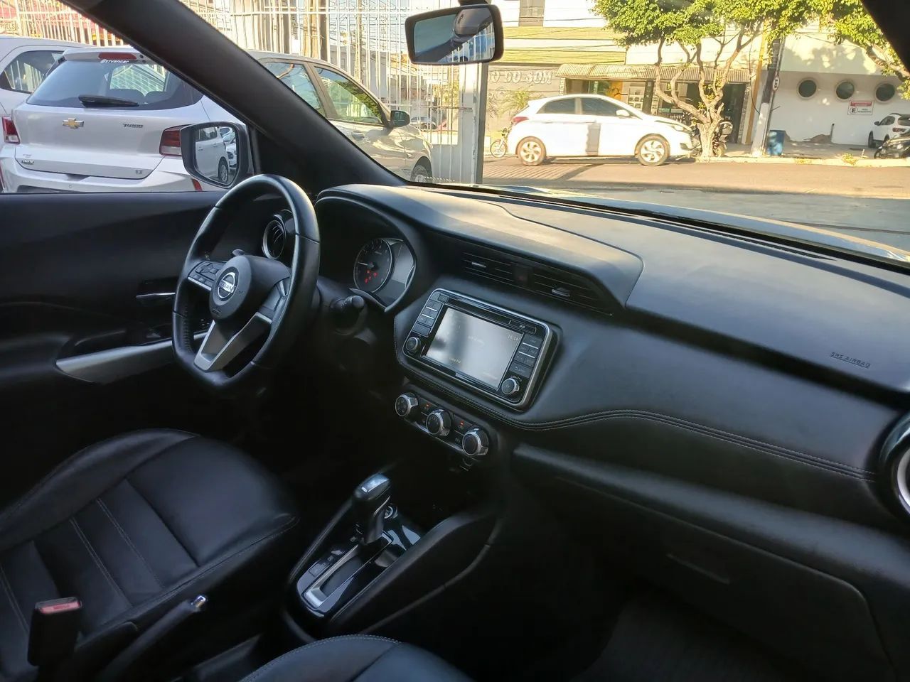 Nissan KICKS 11