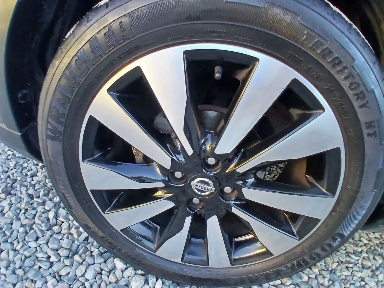 Nissan KICKS 15
