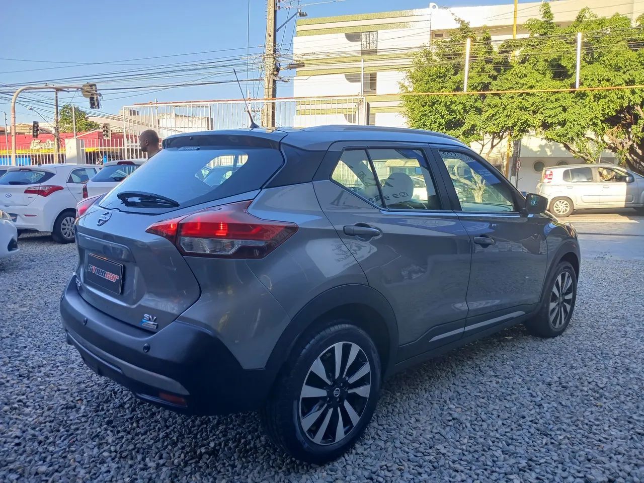 Nissan KICKS 6