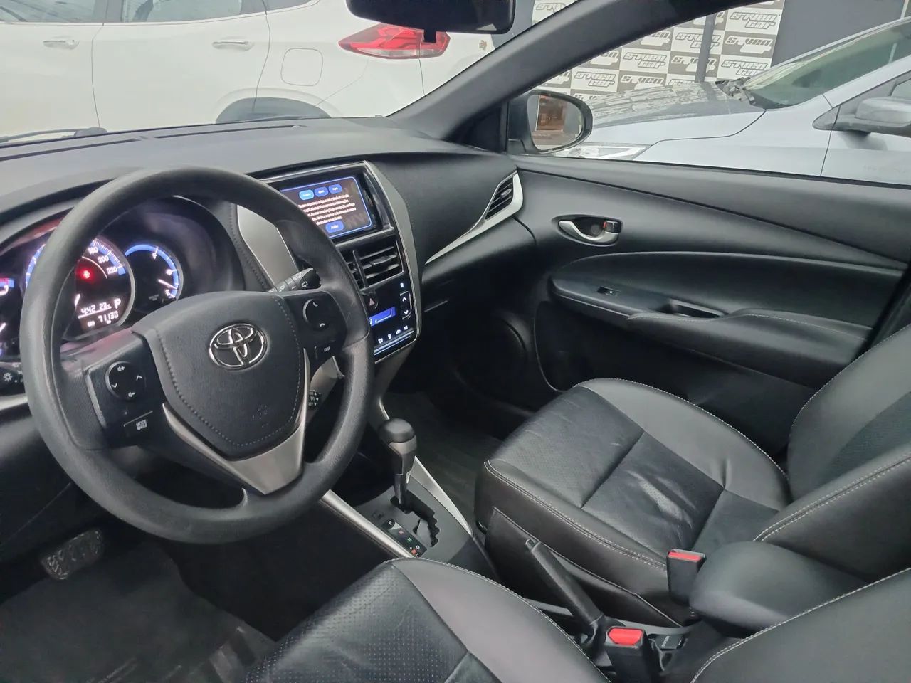 Toyota YARIS 7