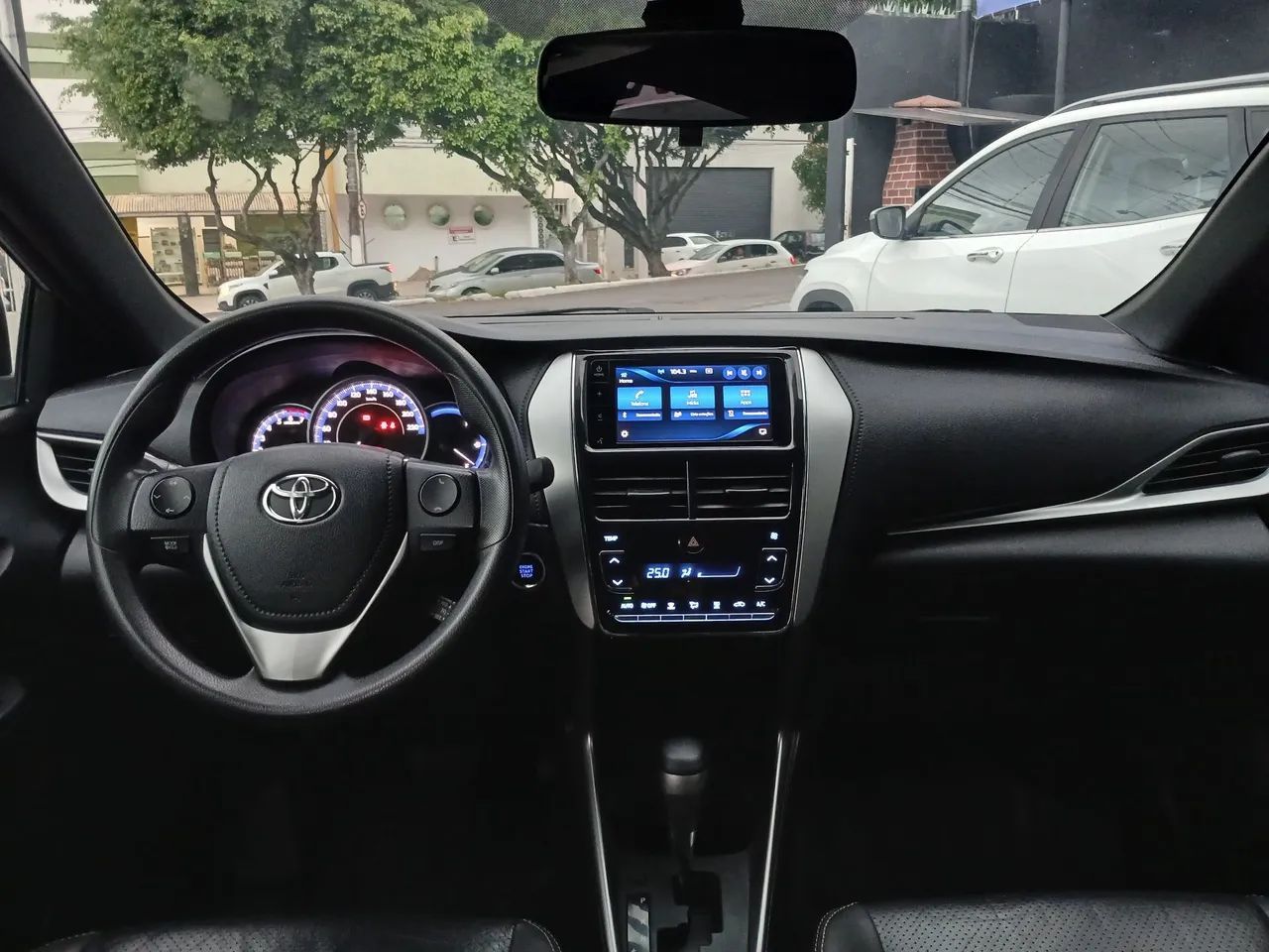 Toyota YARIS 10