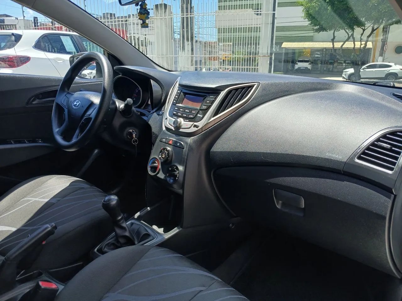 Hyundai HB20 11