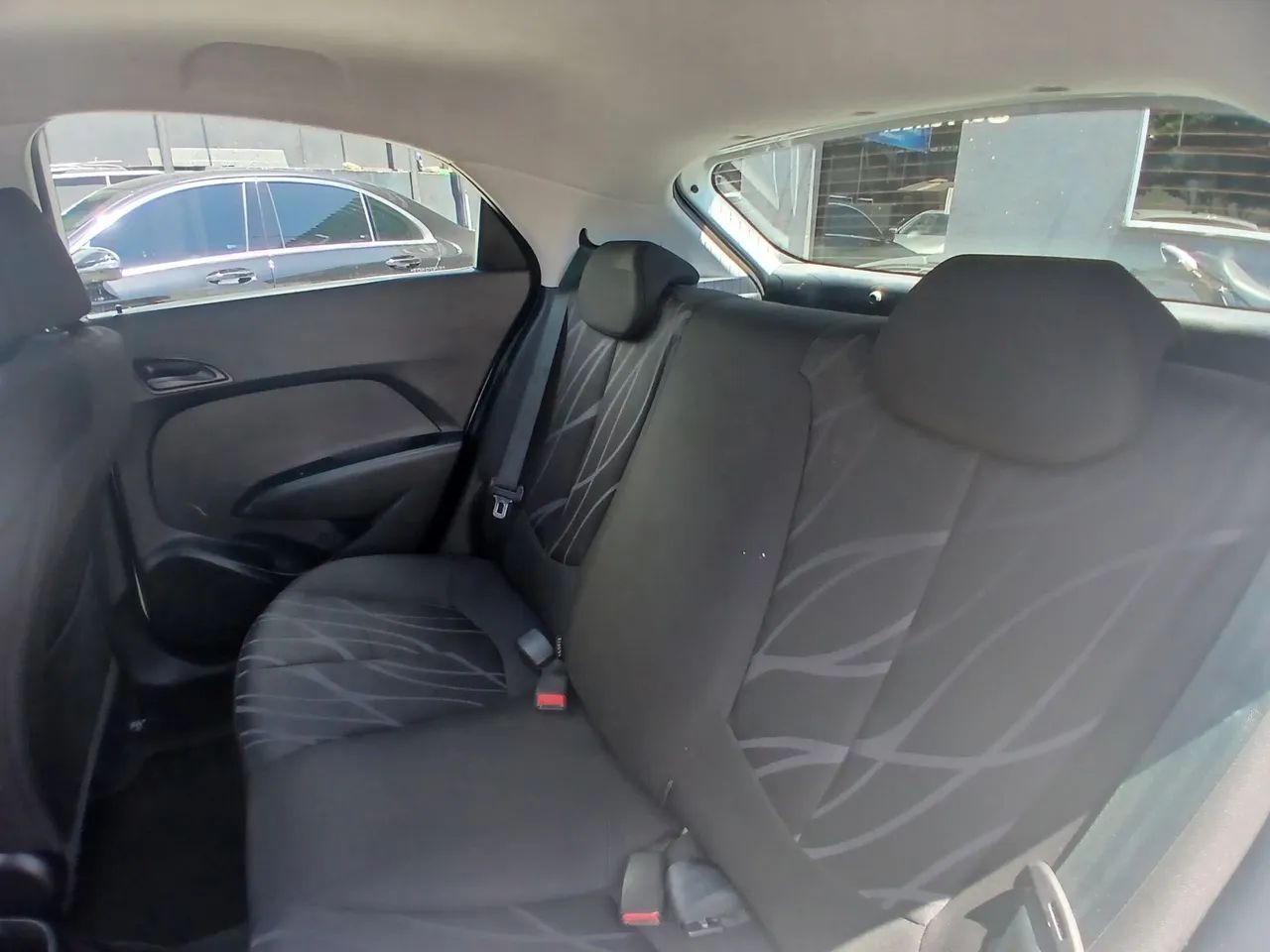 Hyundai HB20 13
