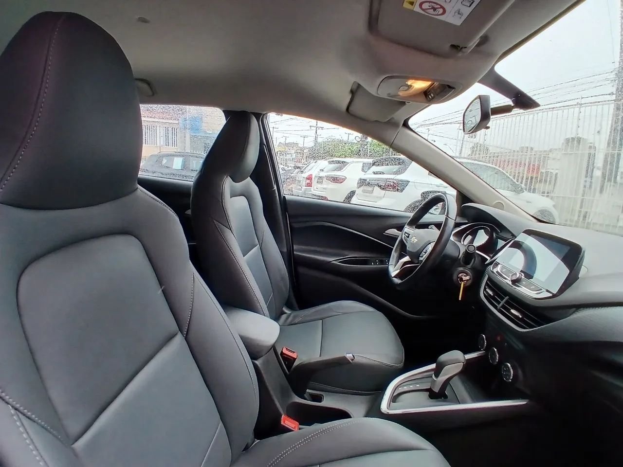 Chevrolet ONIX 12