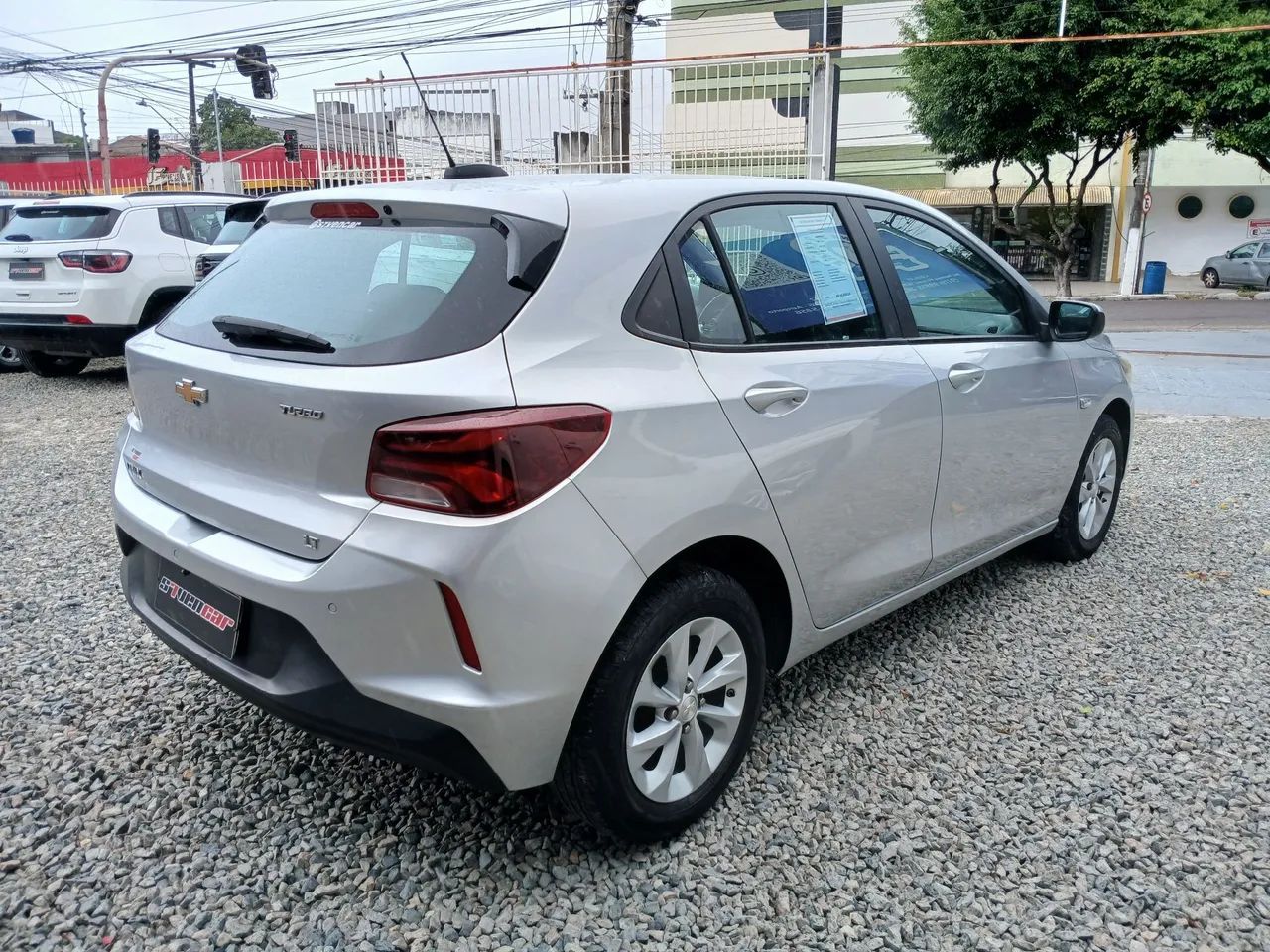 Chevrolet ONIX 6