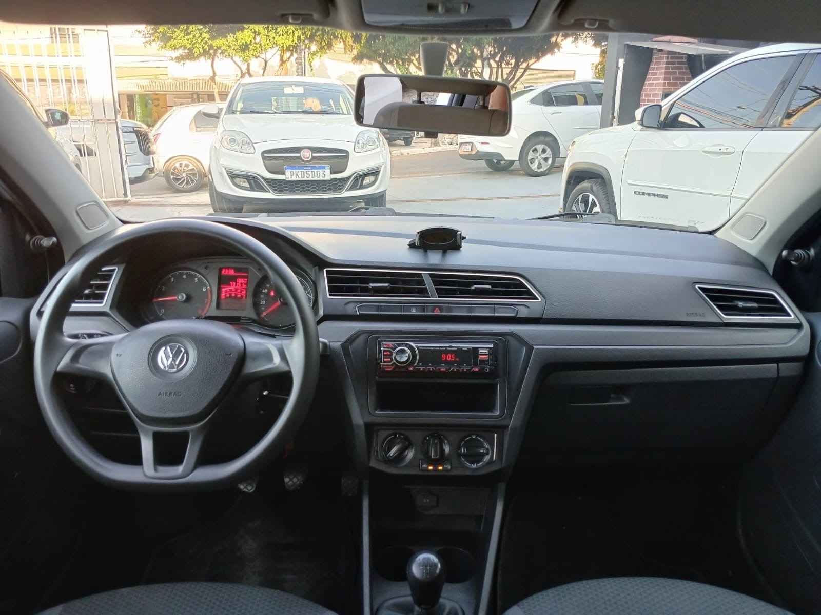VOLKSWAGEN GOL 10
