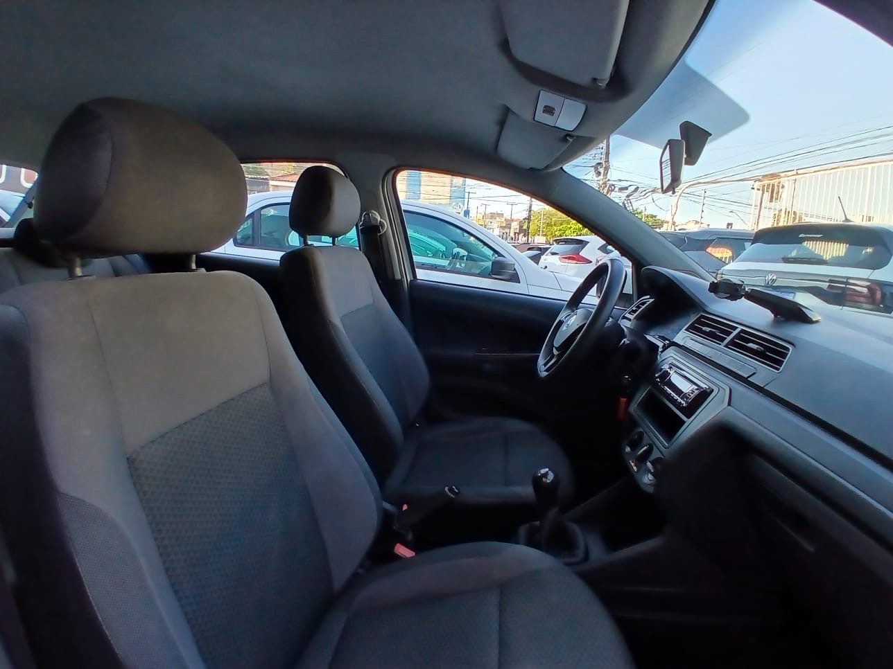 VOLKSWAGEN GOL 12