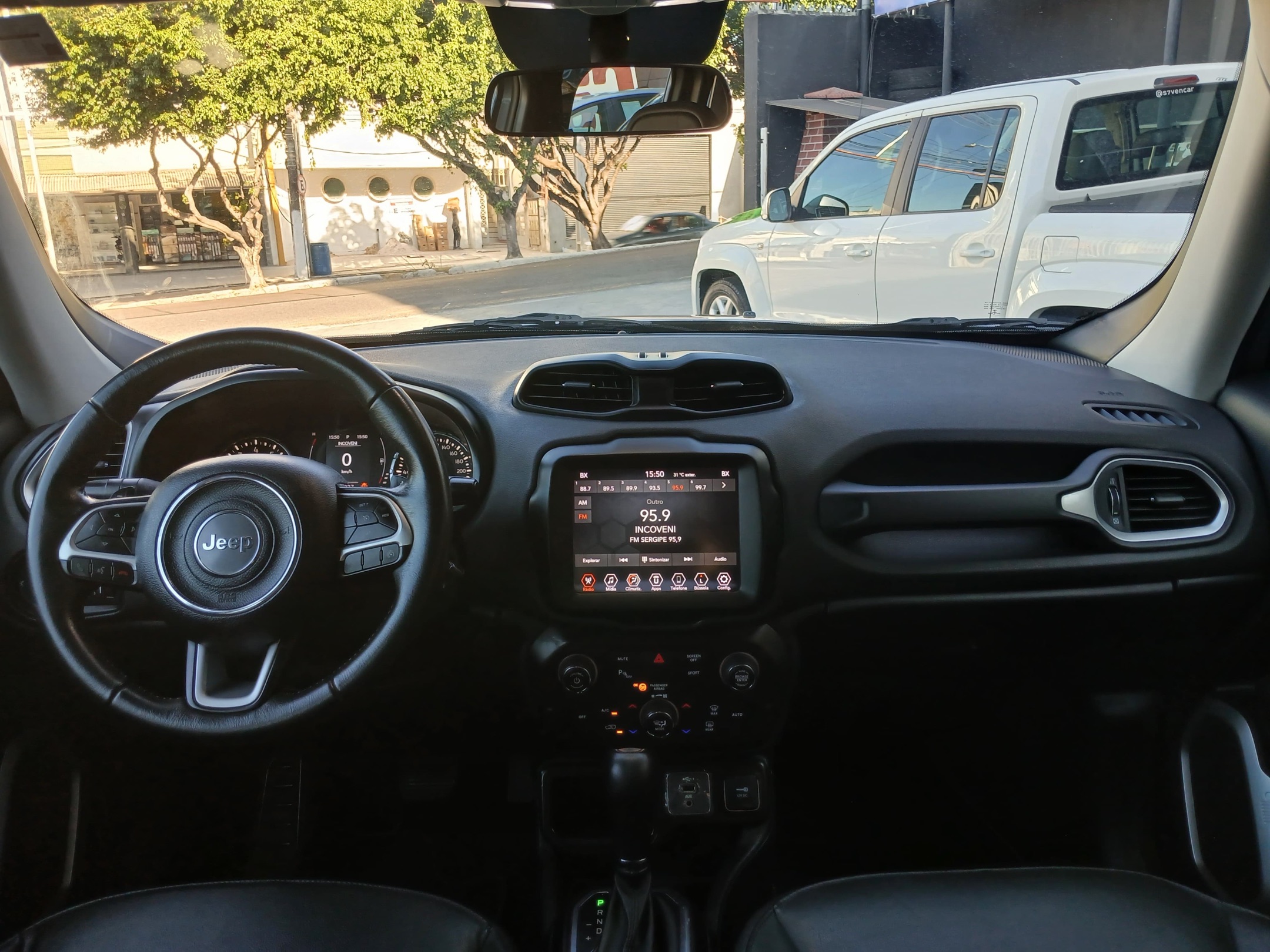 Jeep Renegade 11