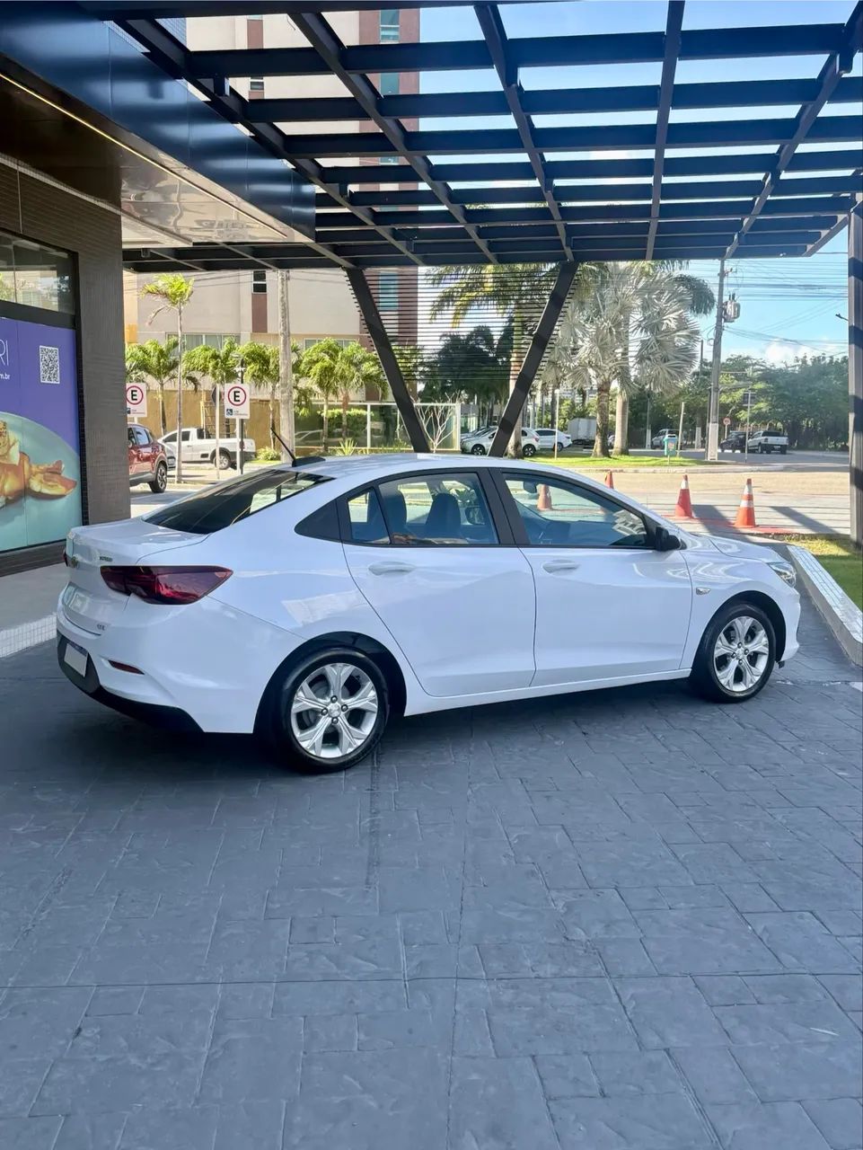 Chevrolet ONIX 9