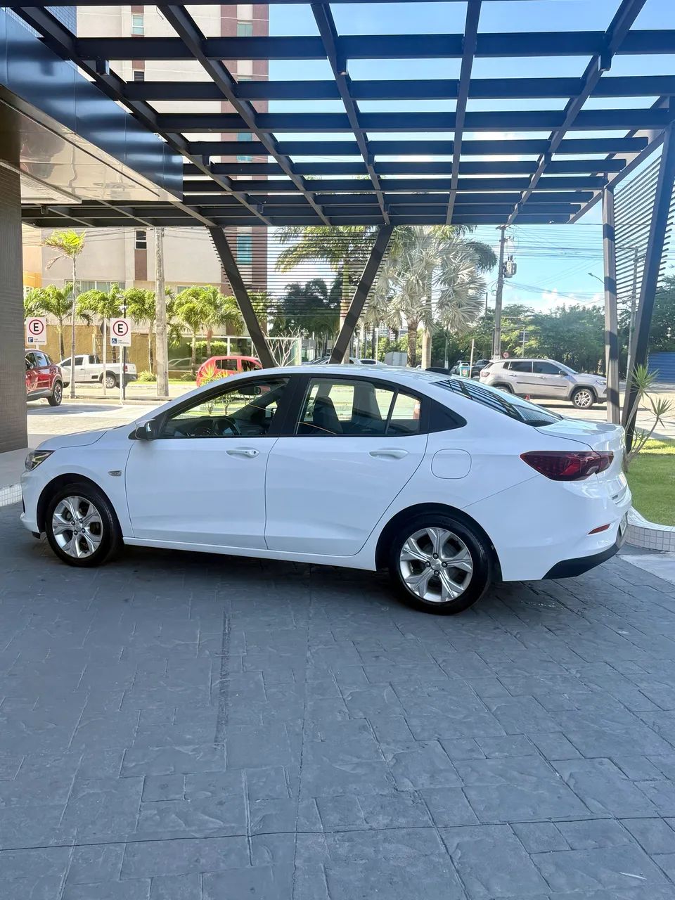 Chevrolet ONIX 5