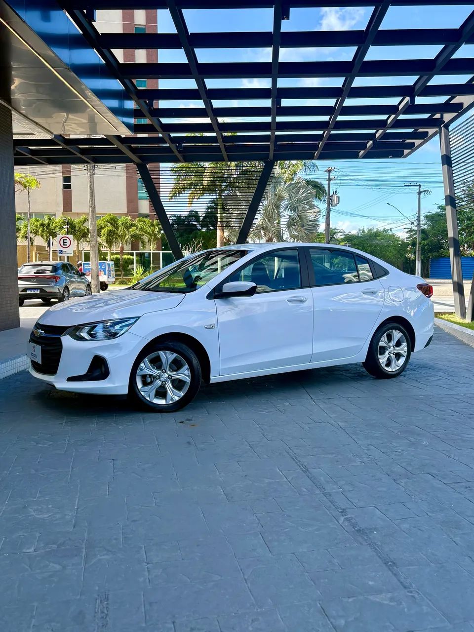 Chevrolet ONIX 6