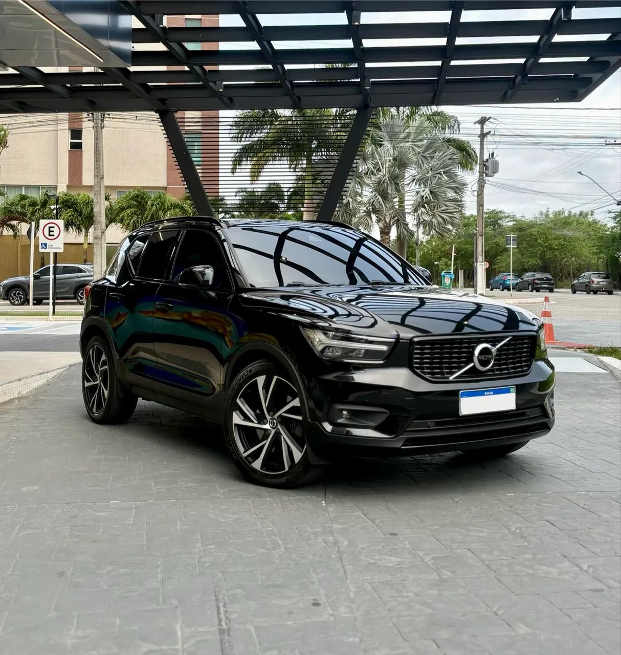 Volvo XC40 4