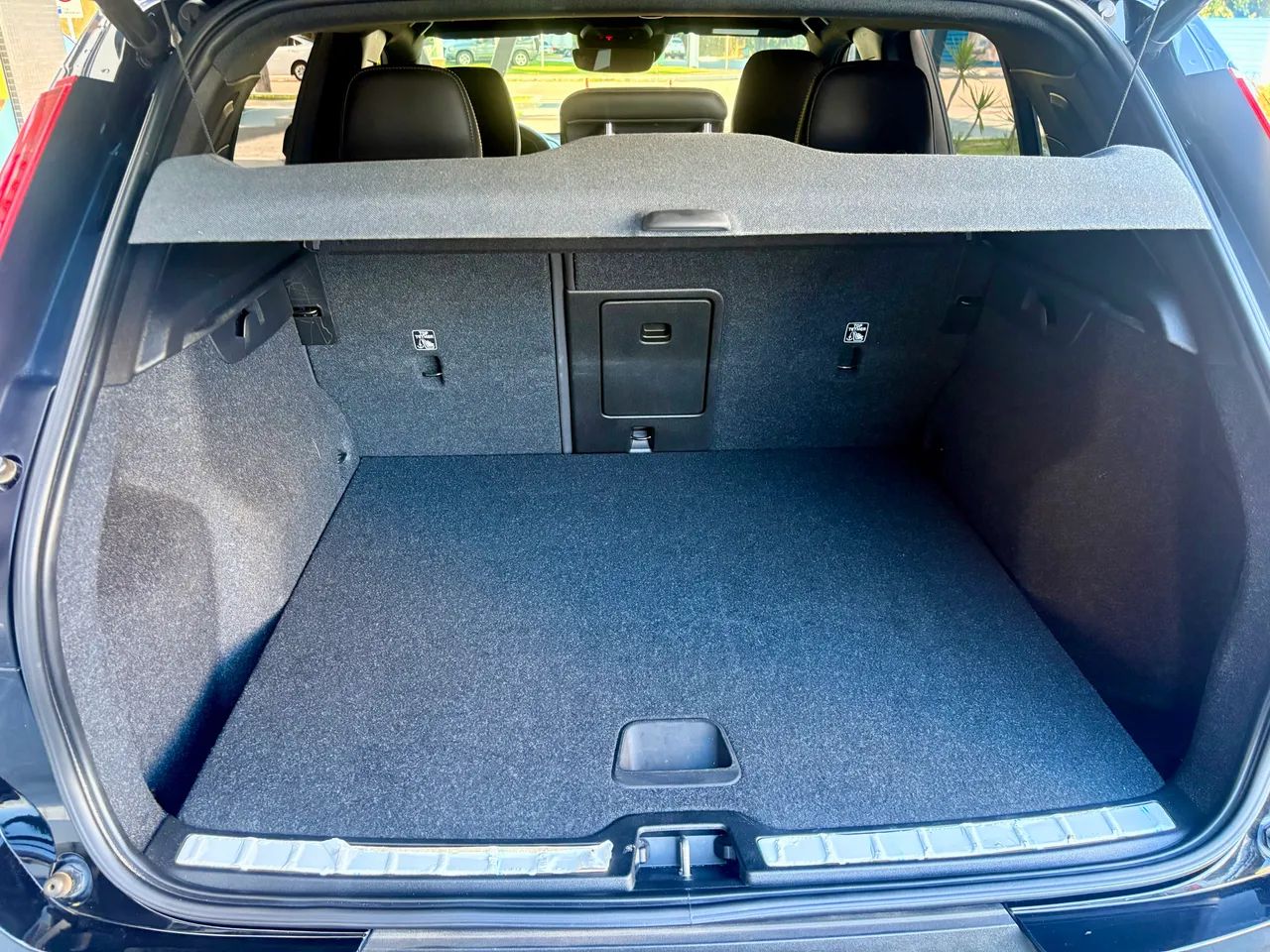 Volvo XC40 10
