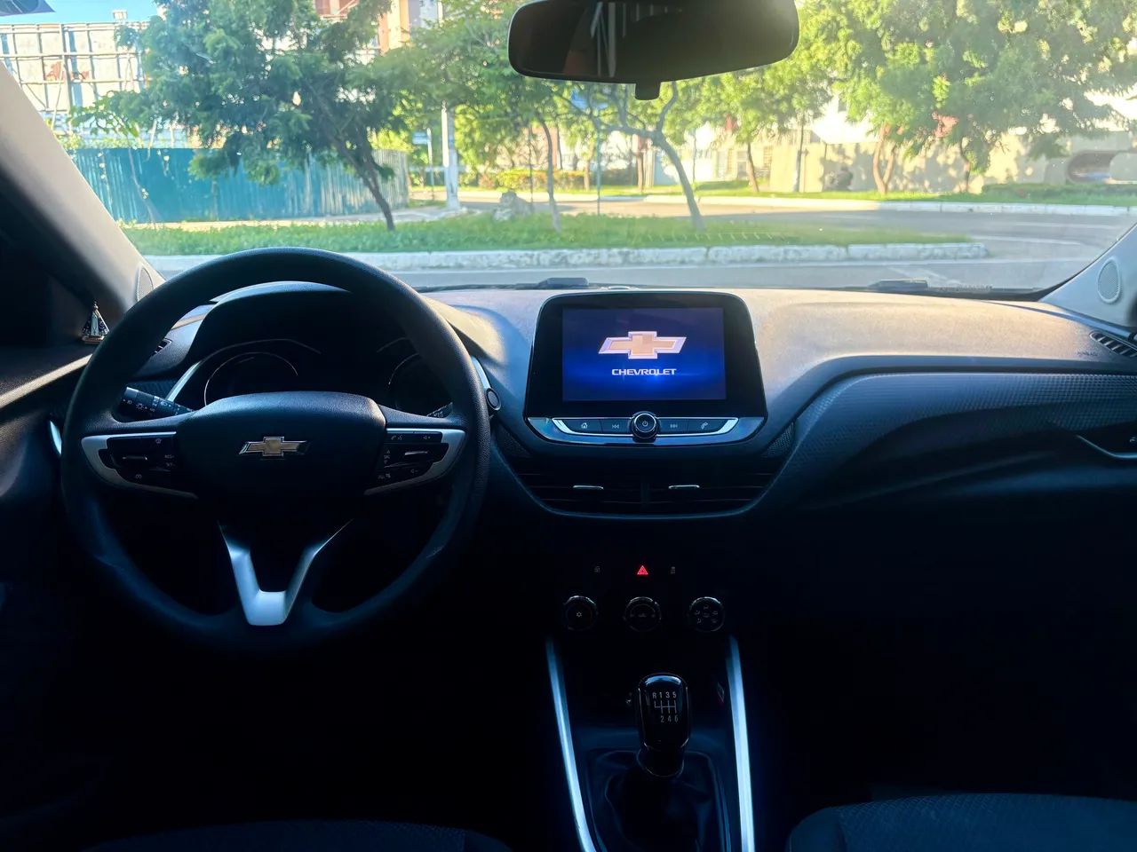 Chevrolet ONIX 10