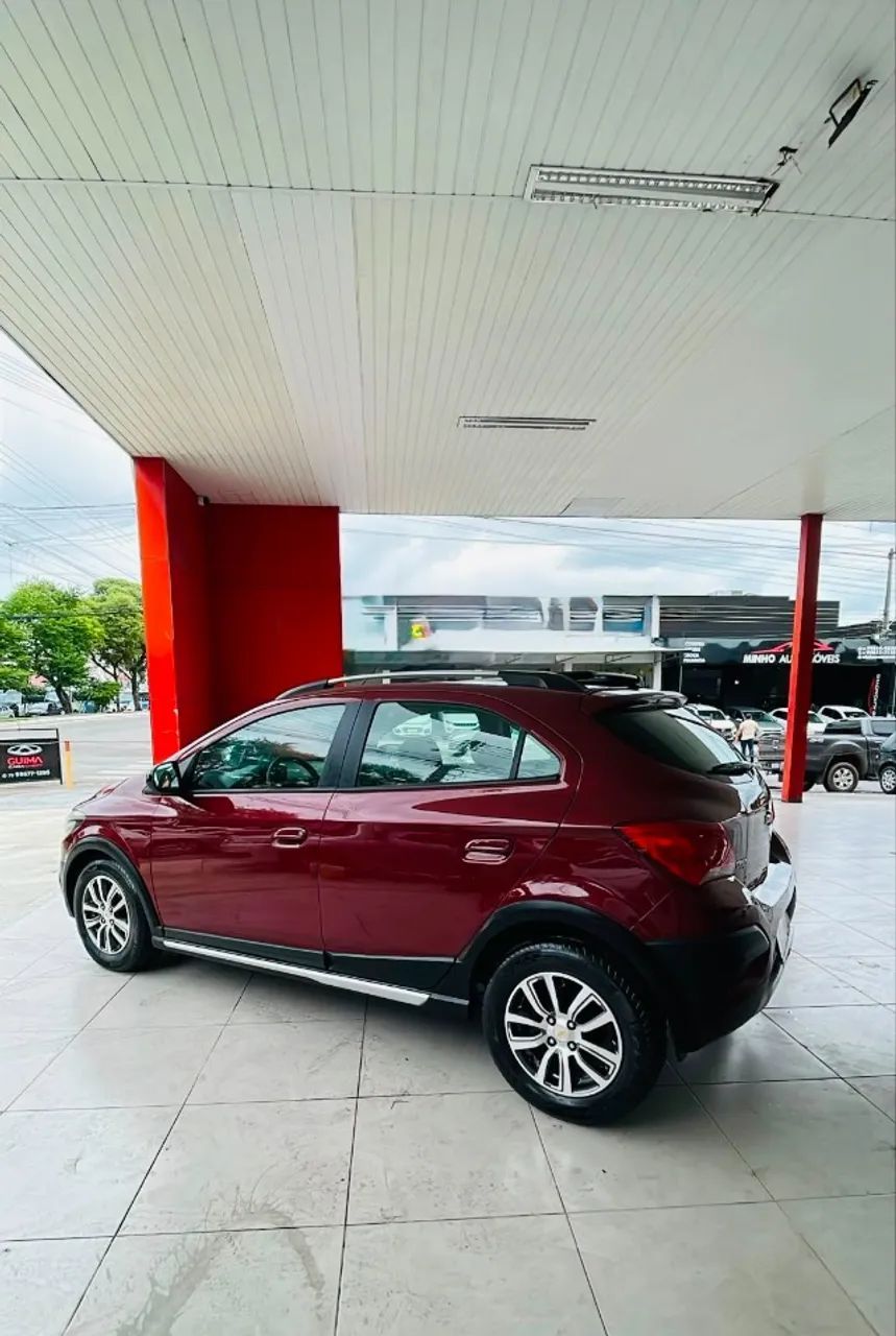 Chevrolet ONIX 6