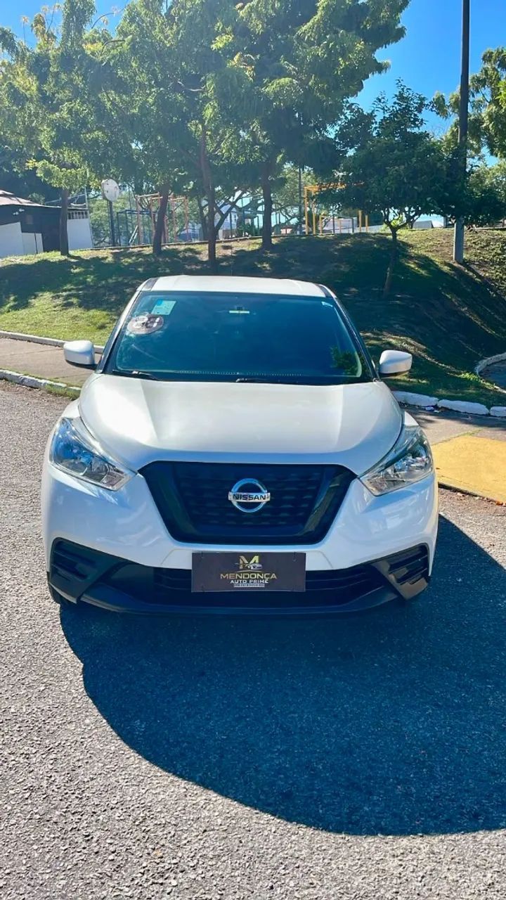 Nissan KICKS 4