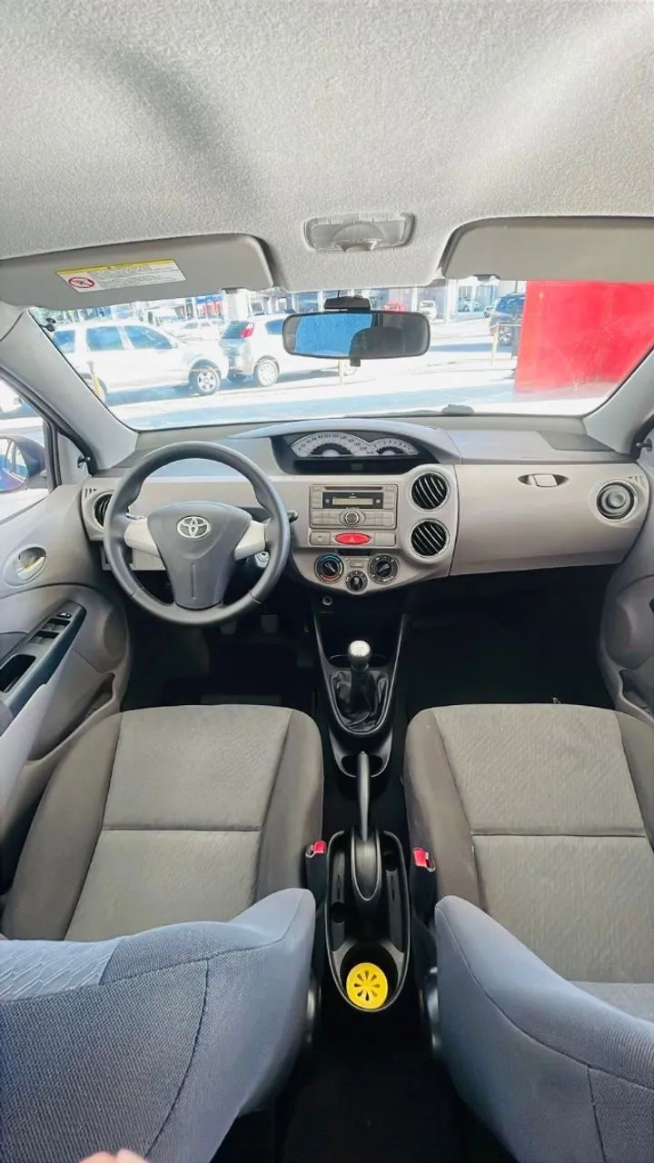 Toyota ETIOS 10