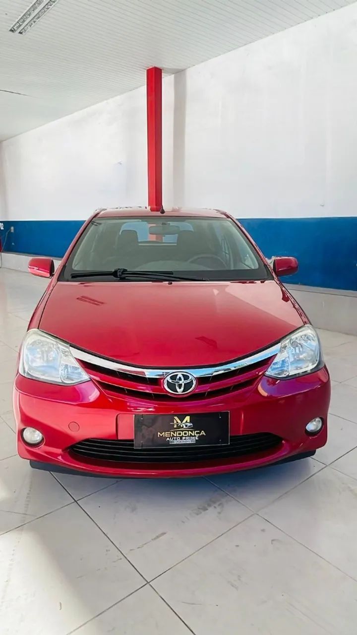 Toyota ETIOS 5