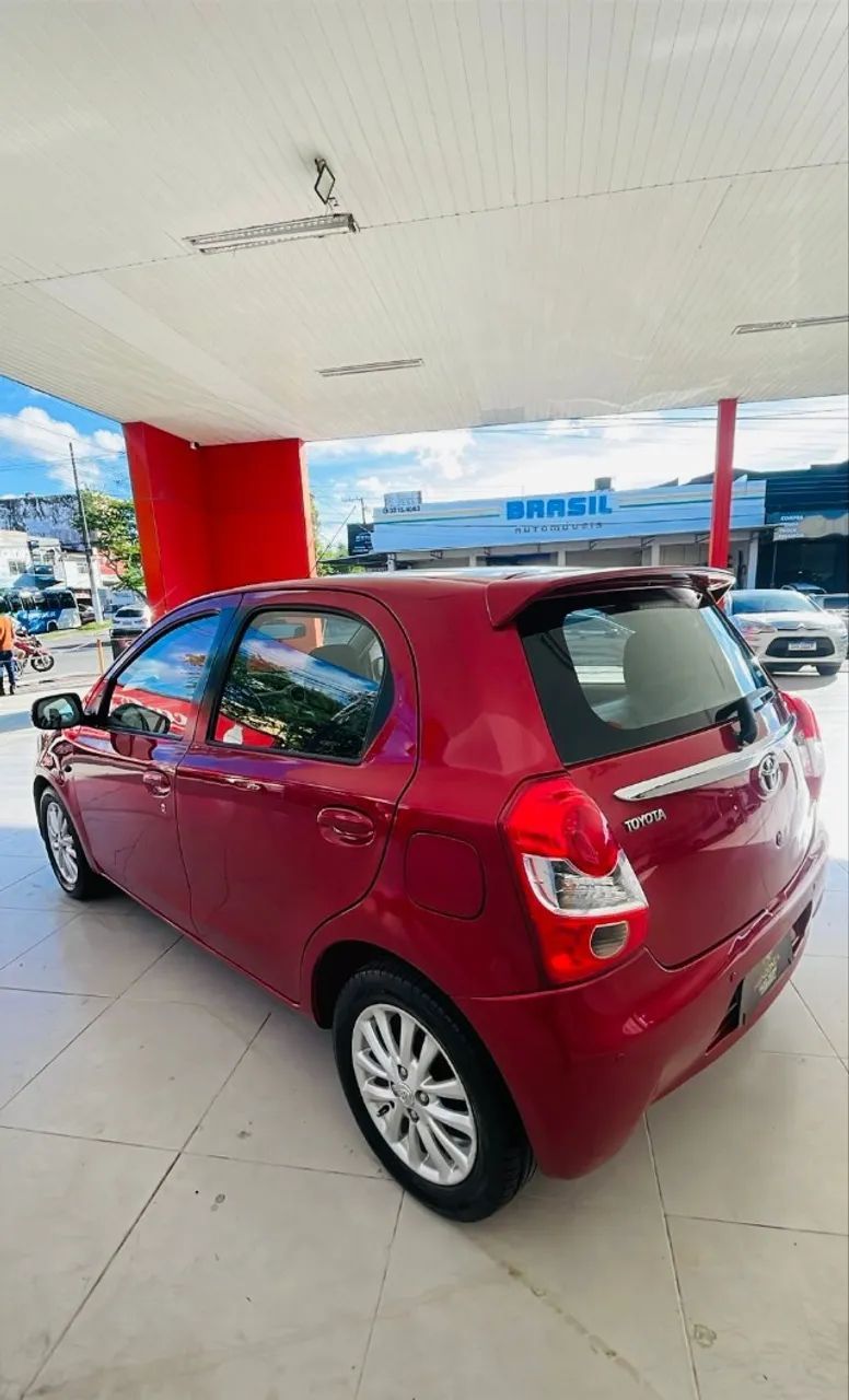Toyota ETIOS 6