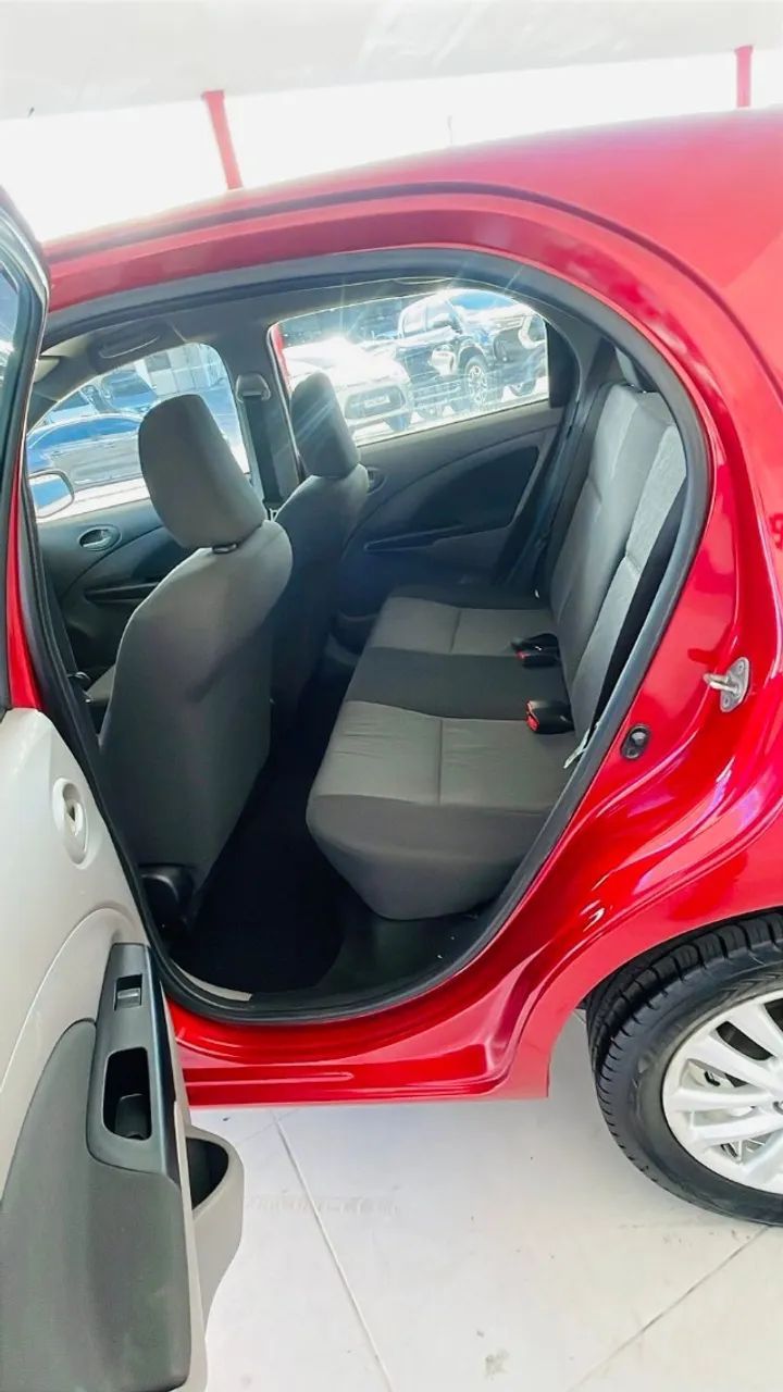 Toyota ETIOS 9