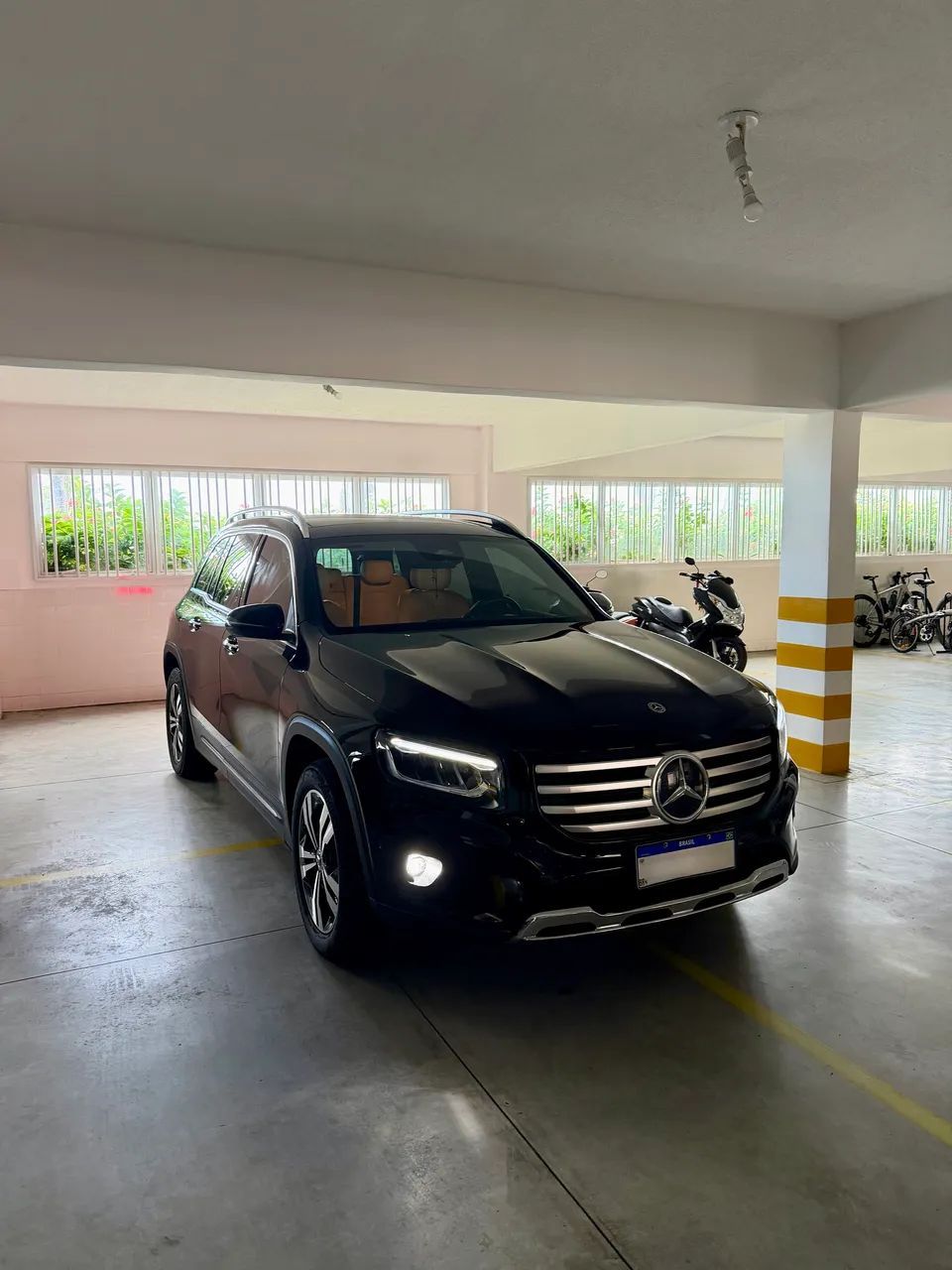 Mercedes-Benz GLB 2025