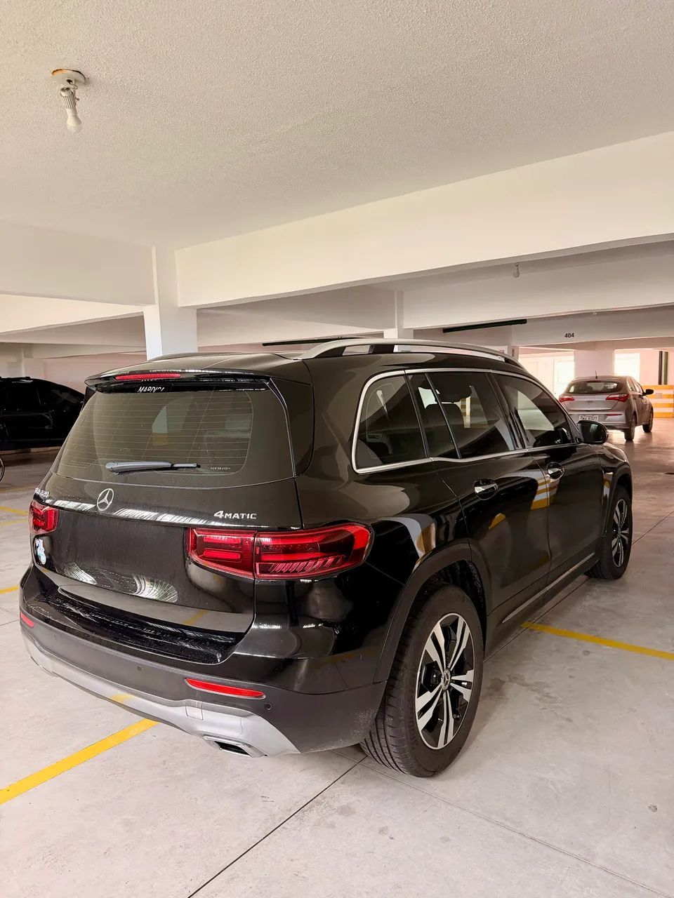Mercedes-Benz GLB 4