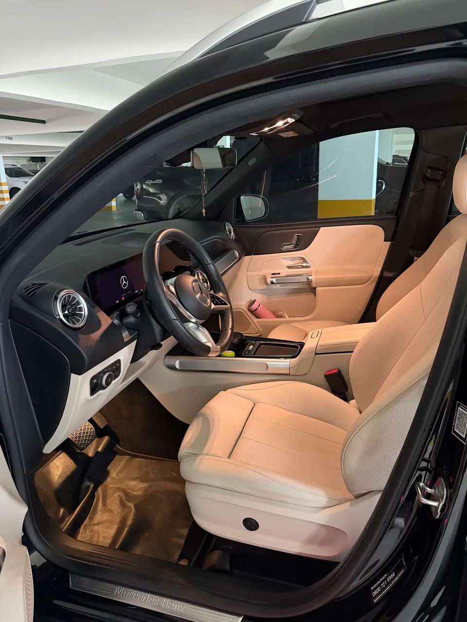Mercedes-Benz GLB 6
