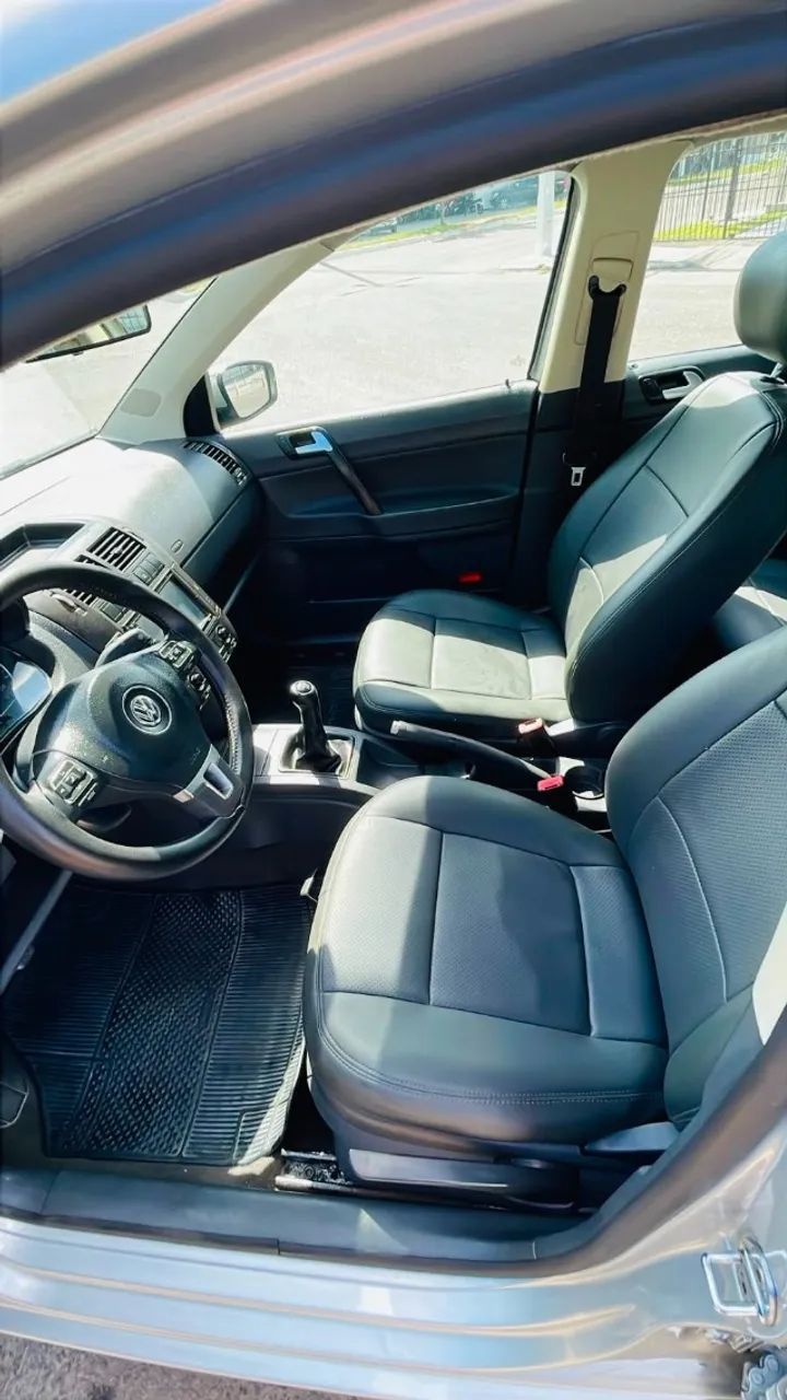 Volkswagen POLO 16