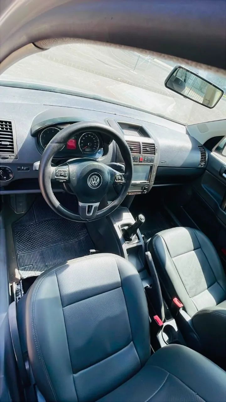 Volkswagen POLO 10