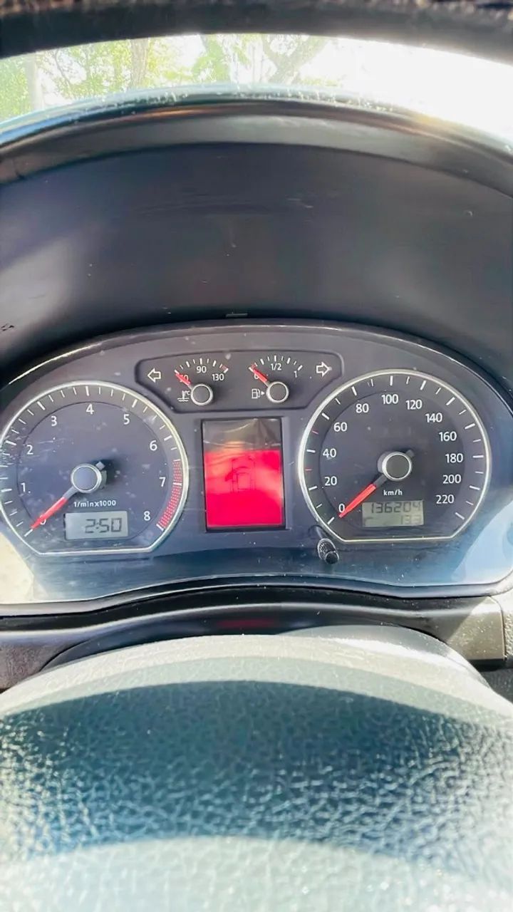 Volkswagen POLO 11