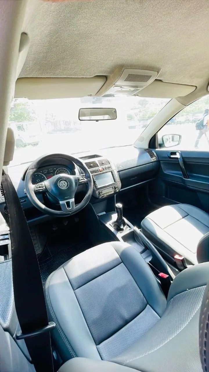 Volkswagen POLO 14