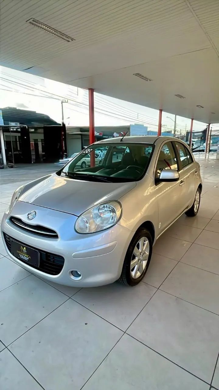 Nissan MARCH 4