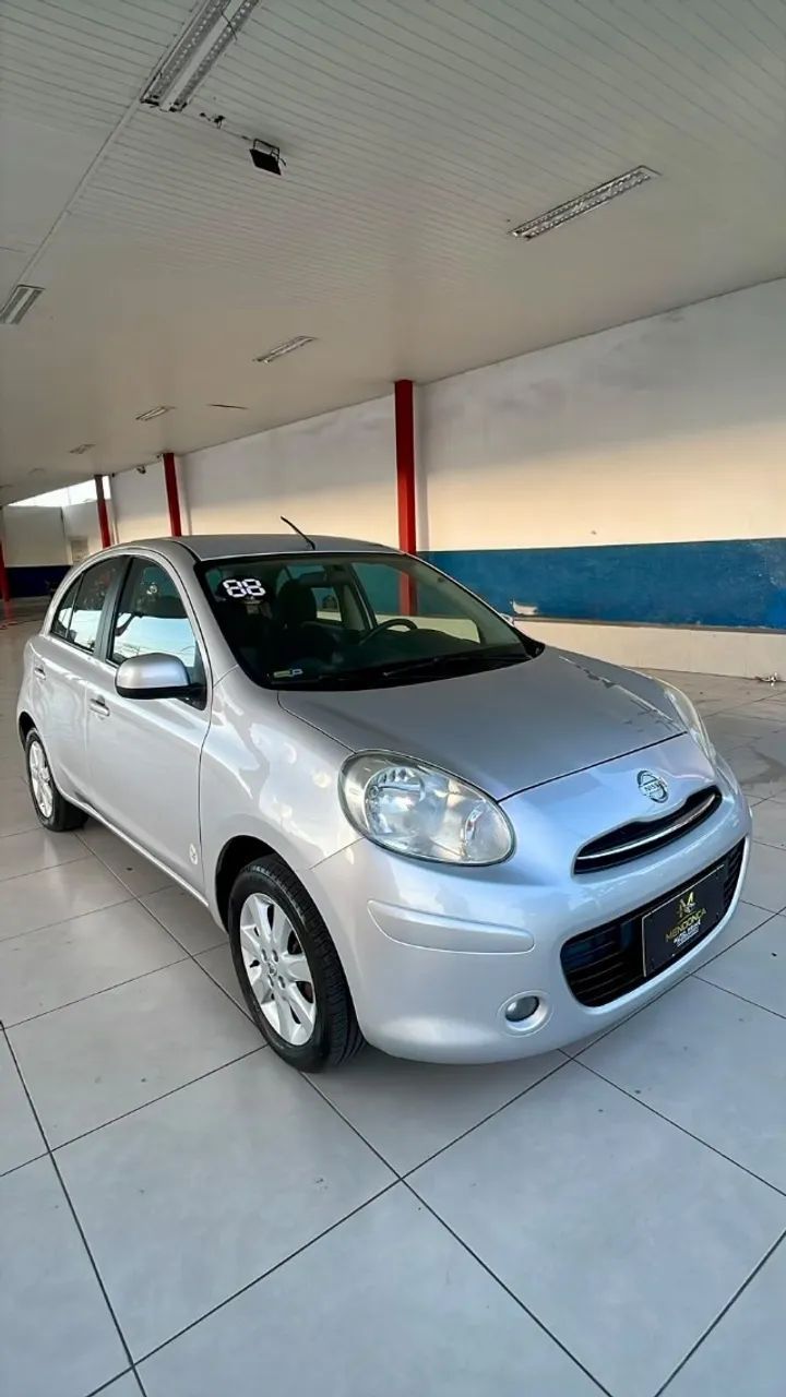 Nissan MARCH 2013