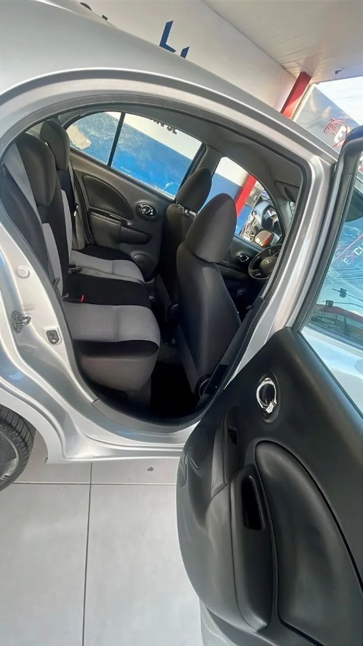 Nissan MARCH 11
