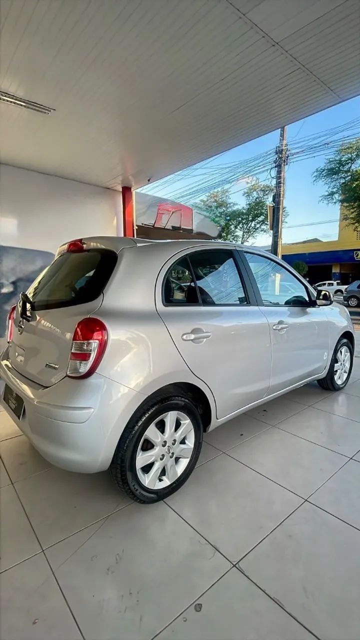 Nissan MARCH 10