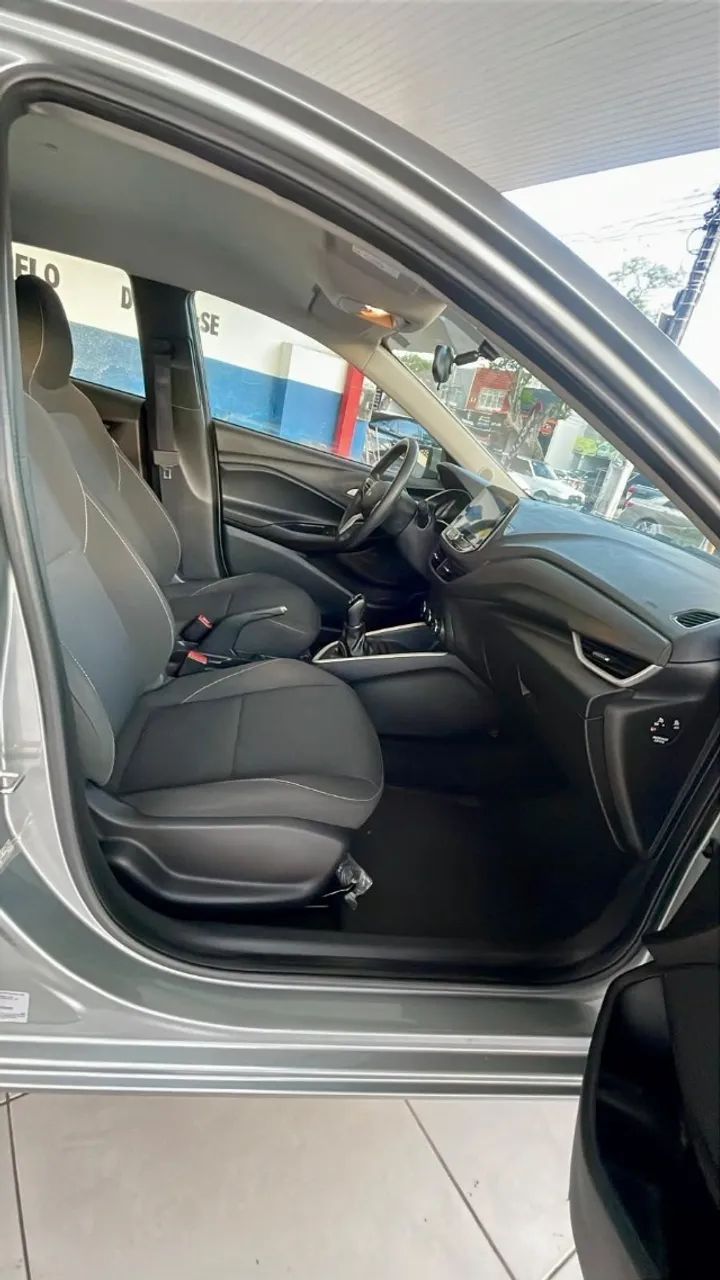 Chevrolet ONIX 11