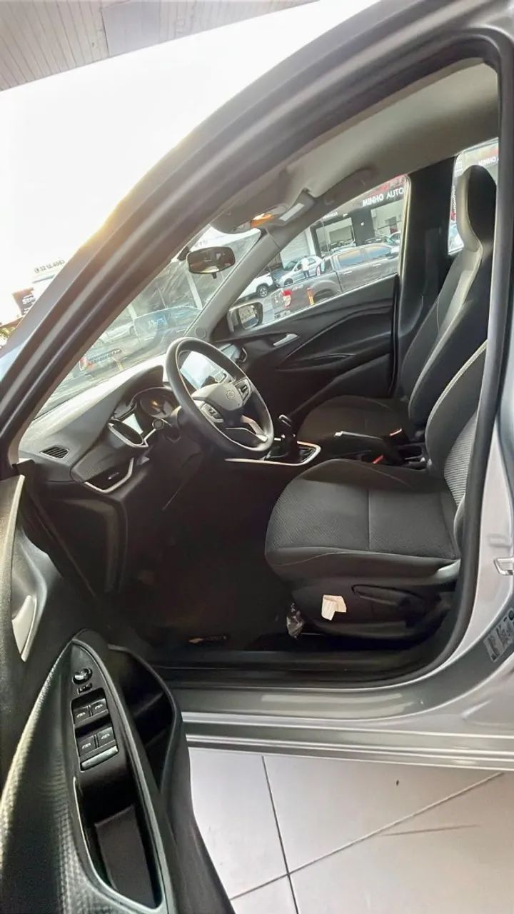 Chevrolet ONIX 13