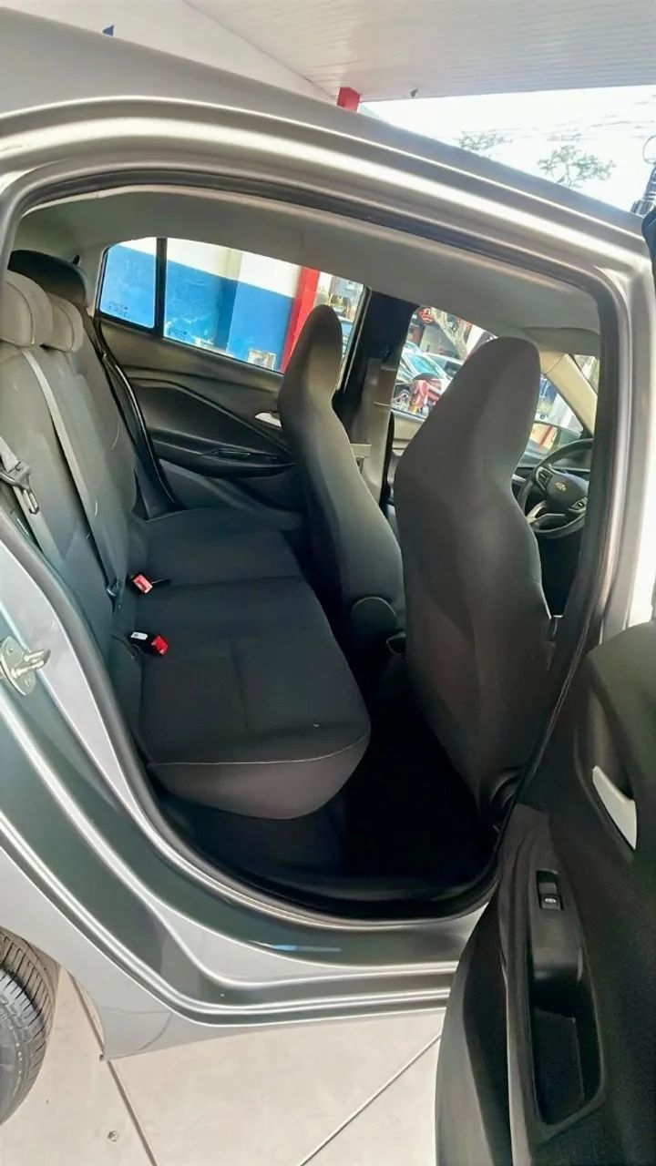 Chevrolet ONIX 12