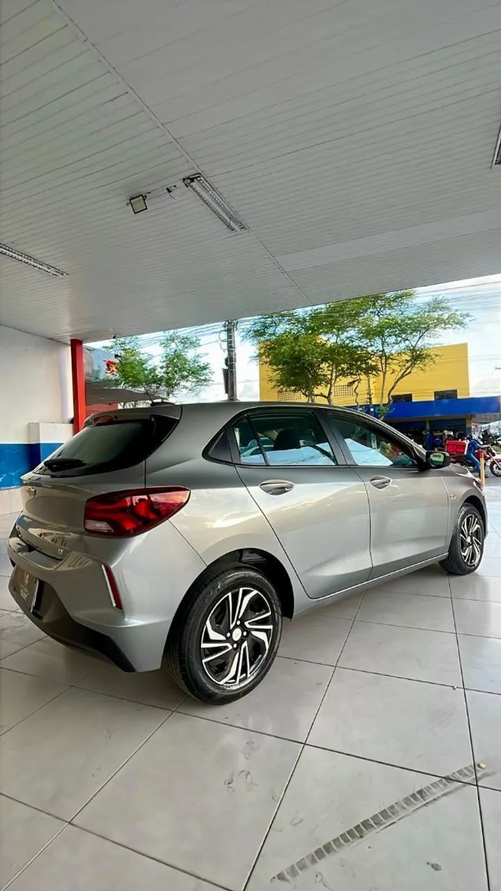 Chevrolet ONIX 10
