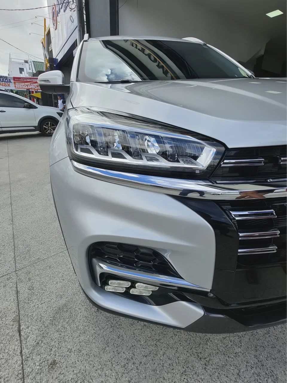 Chery TIGGO-8 4