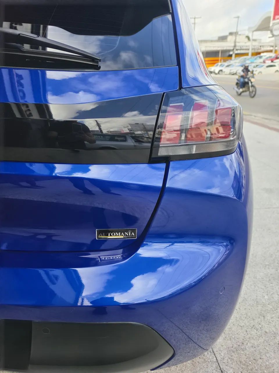 Peugeot 208 7