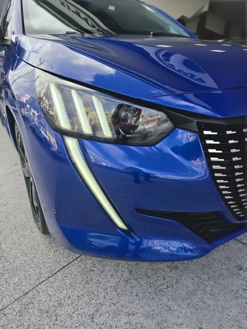 Peugeot 208 6