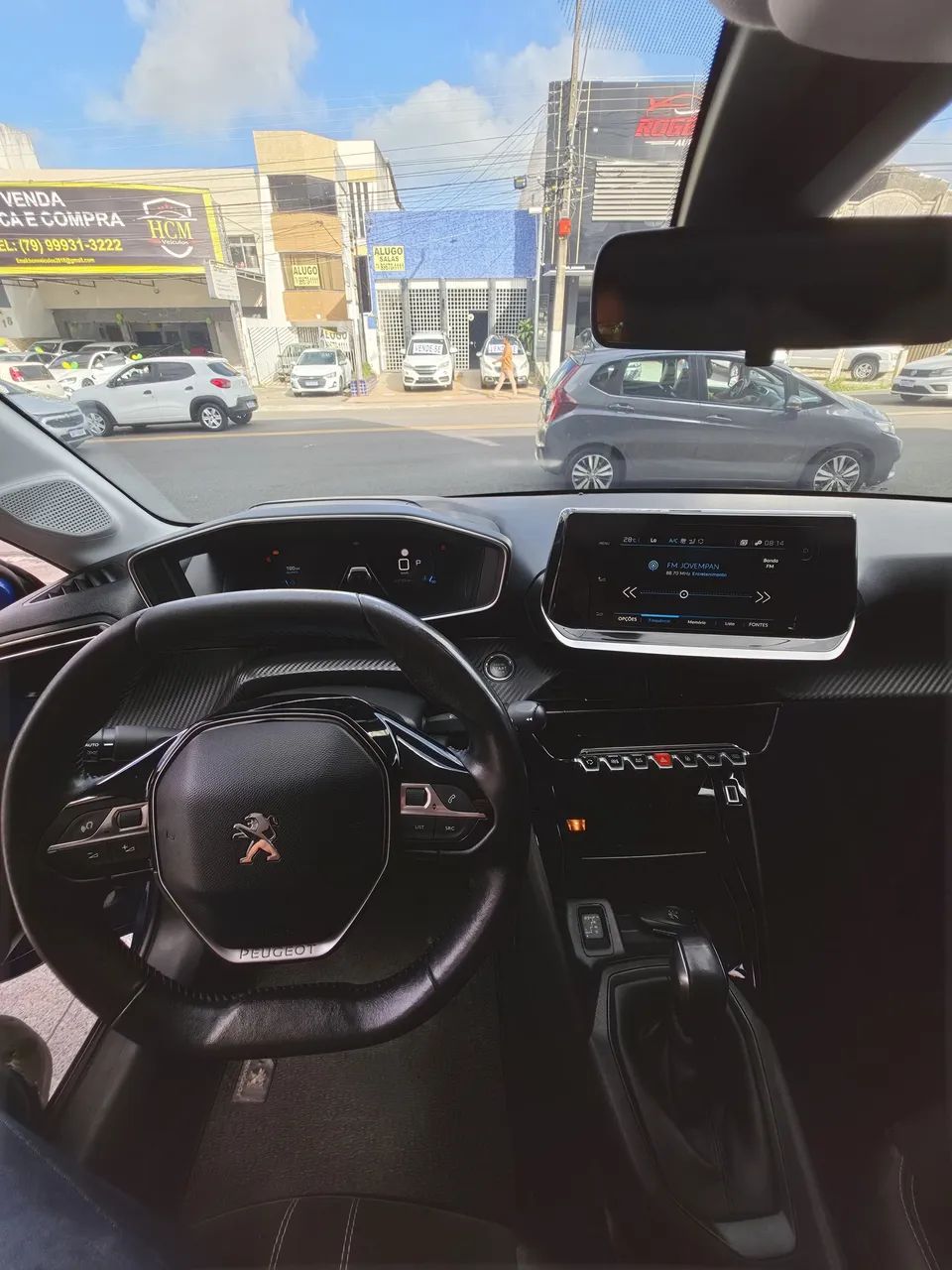 Peugeot 208 15