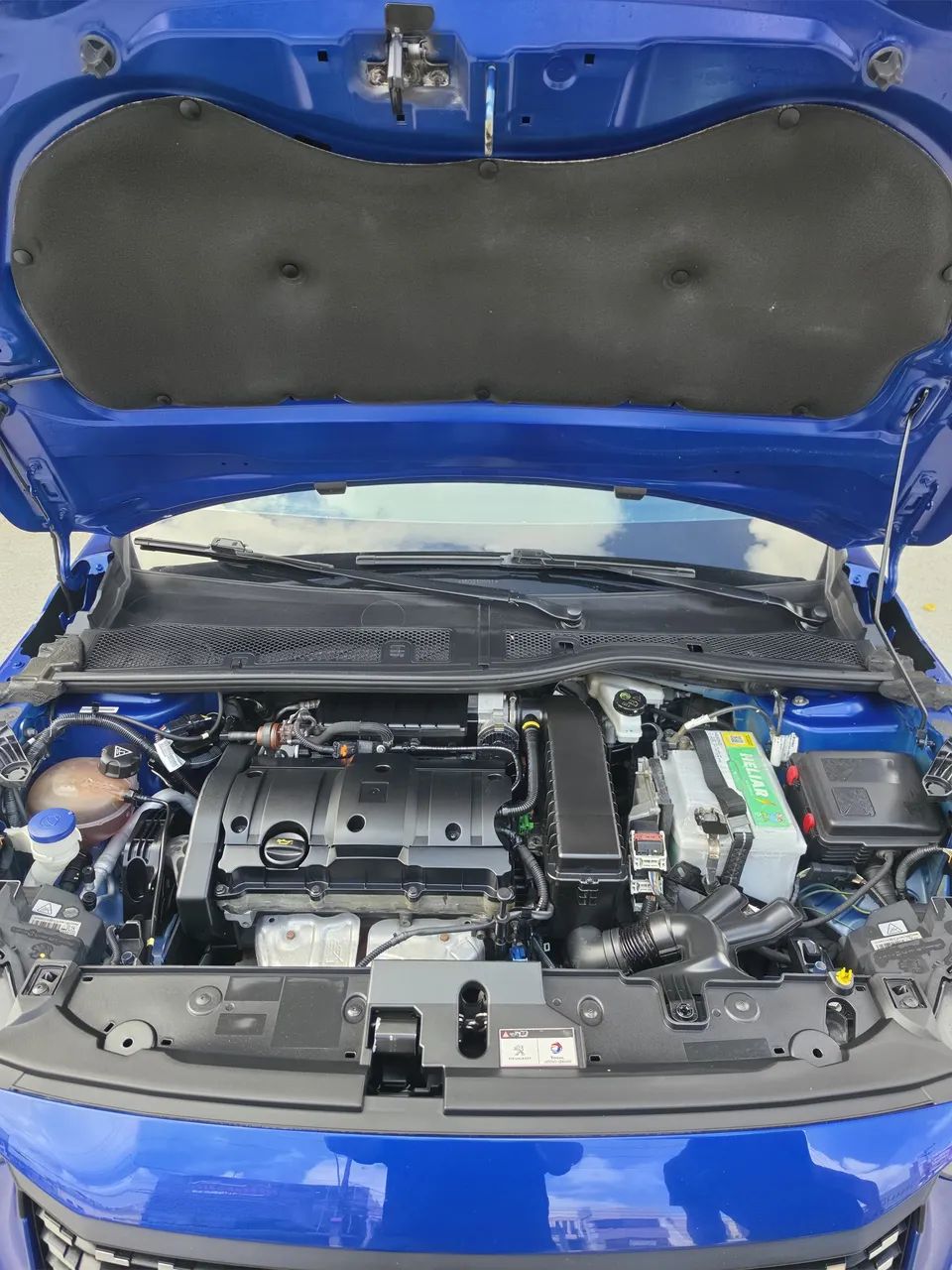 Peugeot 208 12